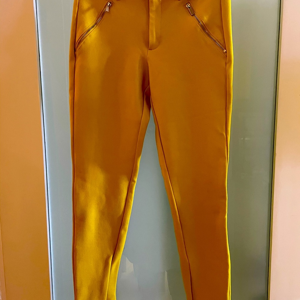 Skinny mustard color jeans SZ S